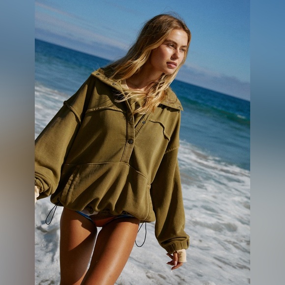 Free People Tops - Free People Movement Stash it Sweat Slouchy Fleece Pullover Tobacco Size XS NWOT